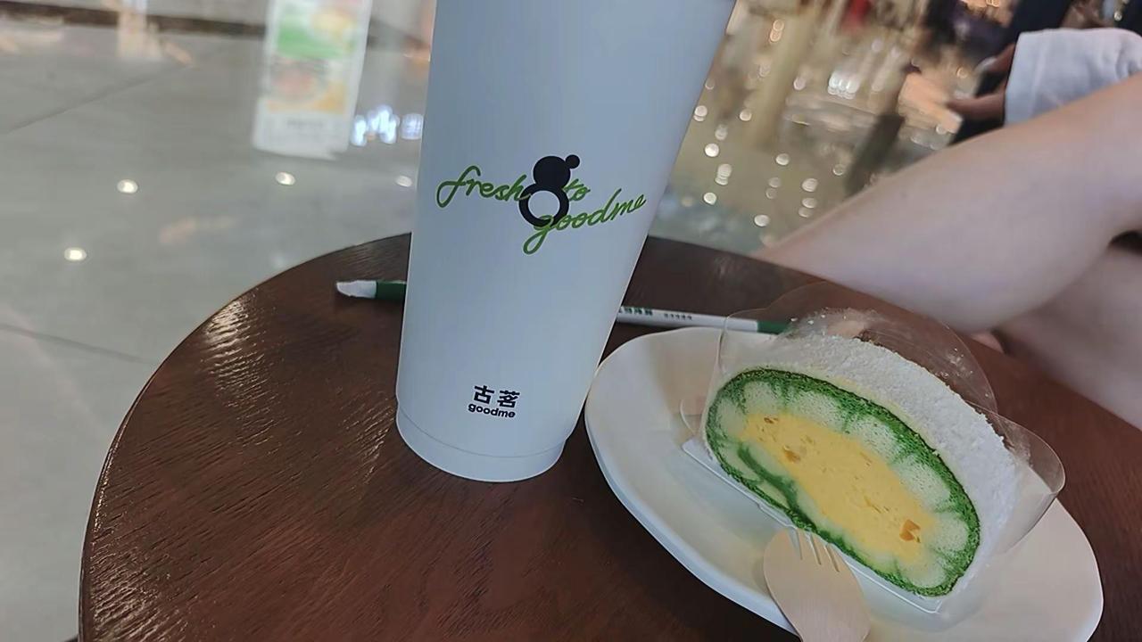 人生下半场，一半清醒，一半糊涂……心里特别的人就放心里吧。。。。