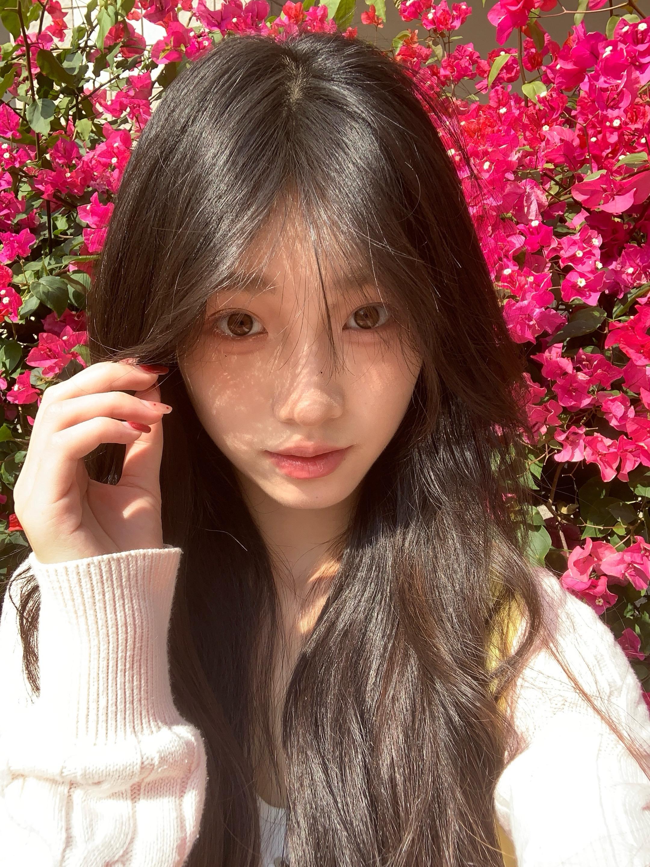 “初逢那天阳光明媚”