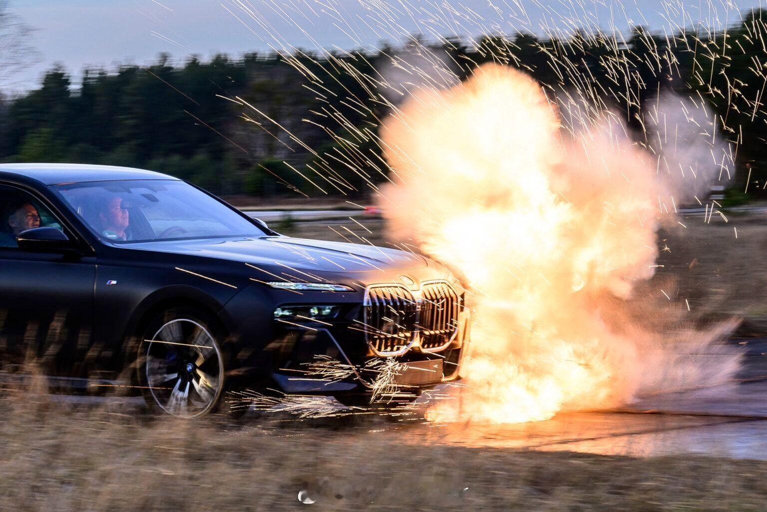 这车在国内销量肯定不咋地[泪奔] ​​​