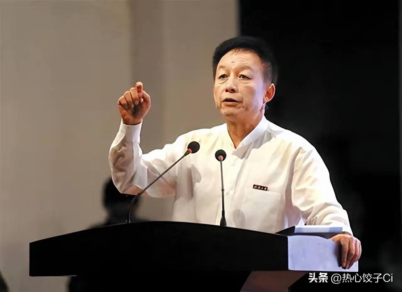 易中天说，对于年轻人，老登们，最好不要给建议，对于我自己来说，我就是防止老年痴呆