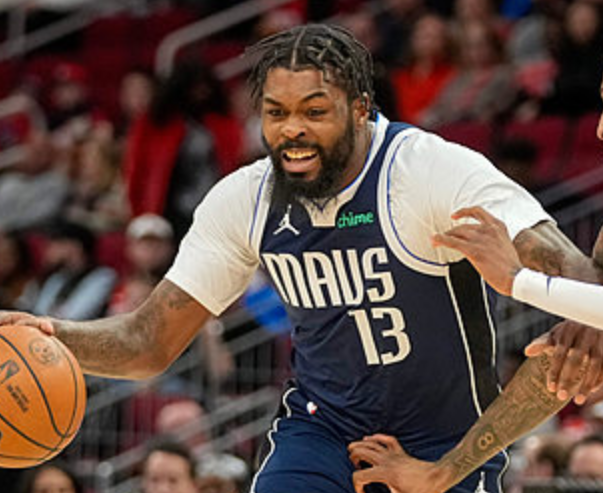 队记：尽管很多争冠队询问，但独行侠对交易马绍尔不感兴趣