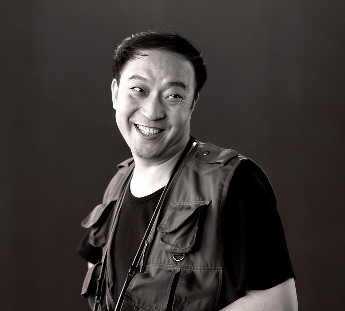 牛群：半生折腾，晚年被儿子稳稳接住
 
从春晚顶流到负债隐居，76岁的牛群用一生