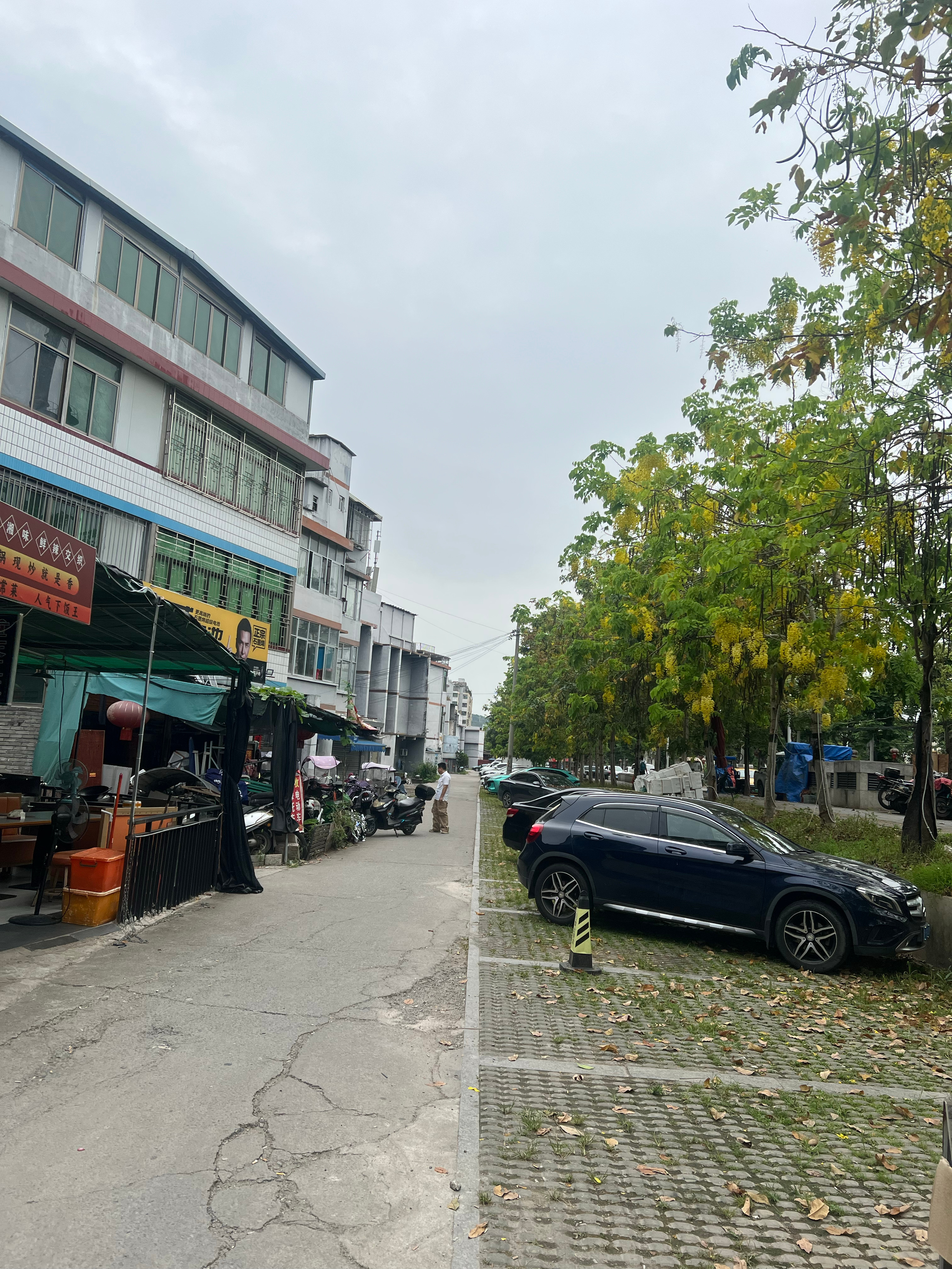 市井老街，烟火寻常。放慢脚步，感受小城慢悠悠的时光。 