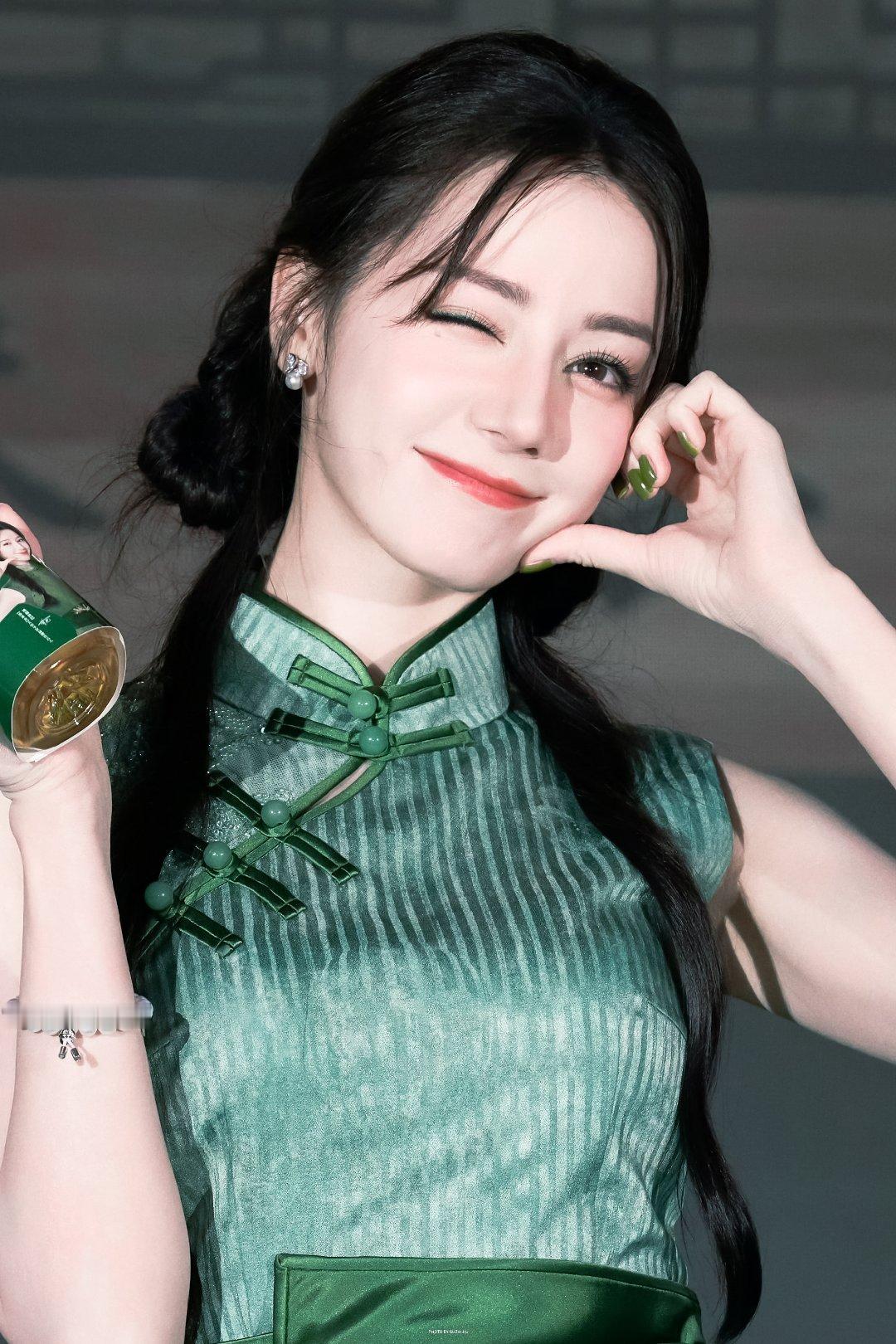迪丽热巴白凤九 dlrb迪丽热巴功夫女足 dlrb迪丽热巴钰珑 “终是苦尽甘来是