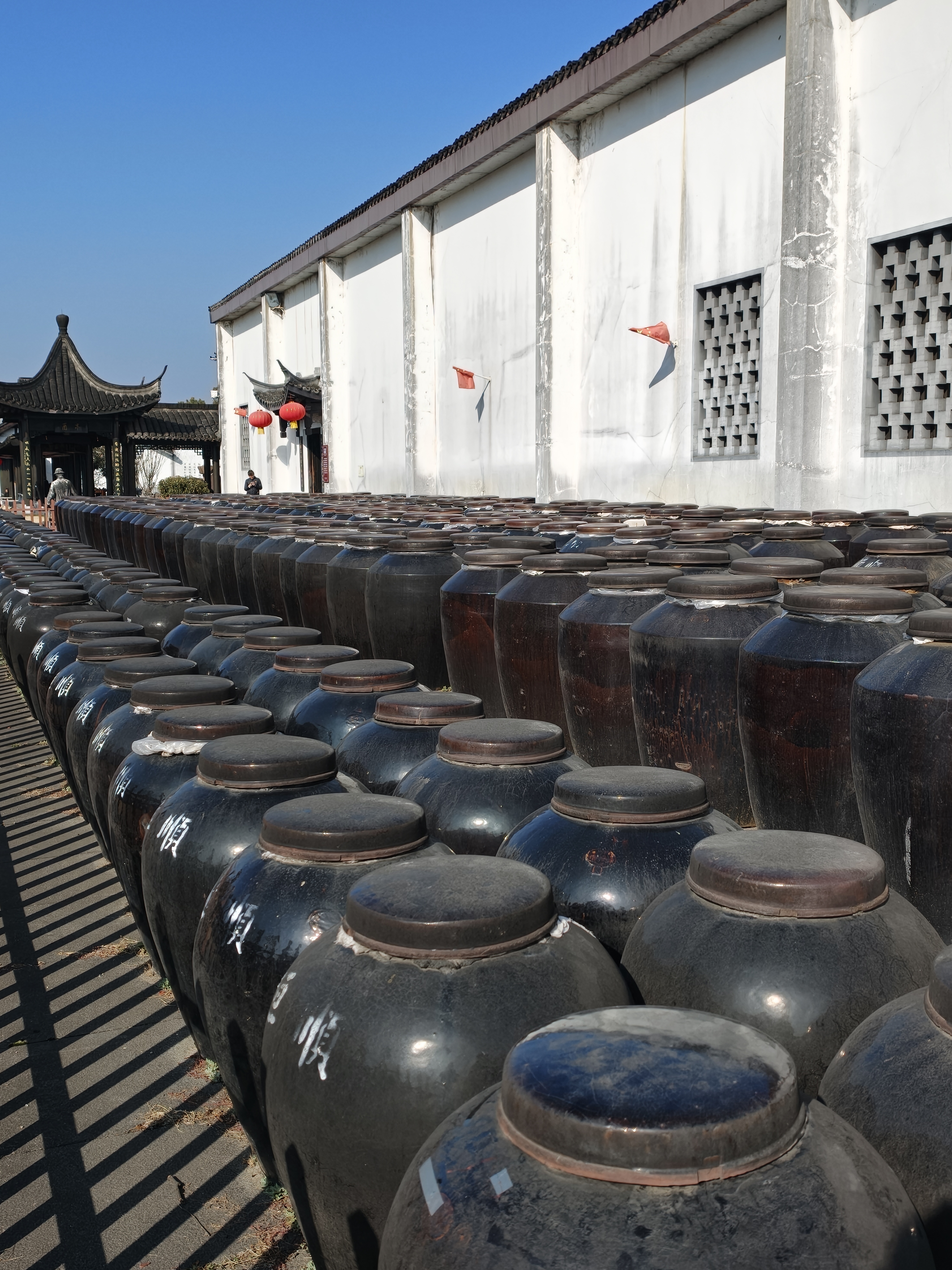 笑死，景区停电了，免费参观但是场馆里面乌漆嘛黑，啥也看不见先在外面转转吧 