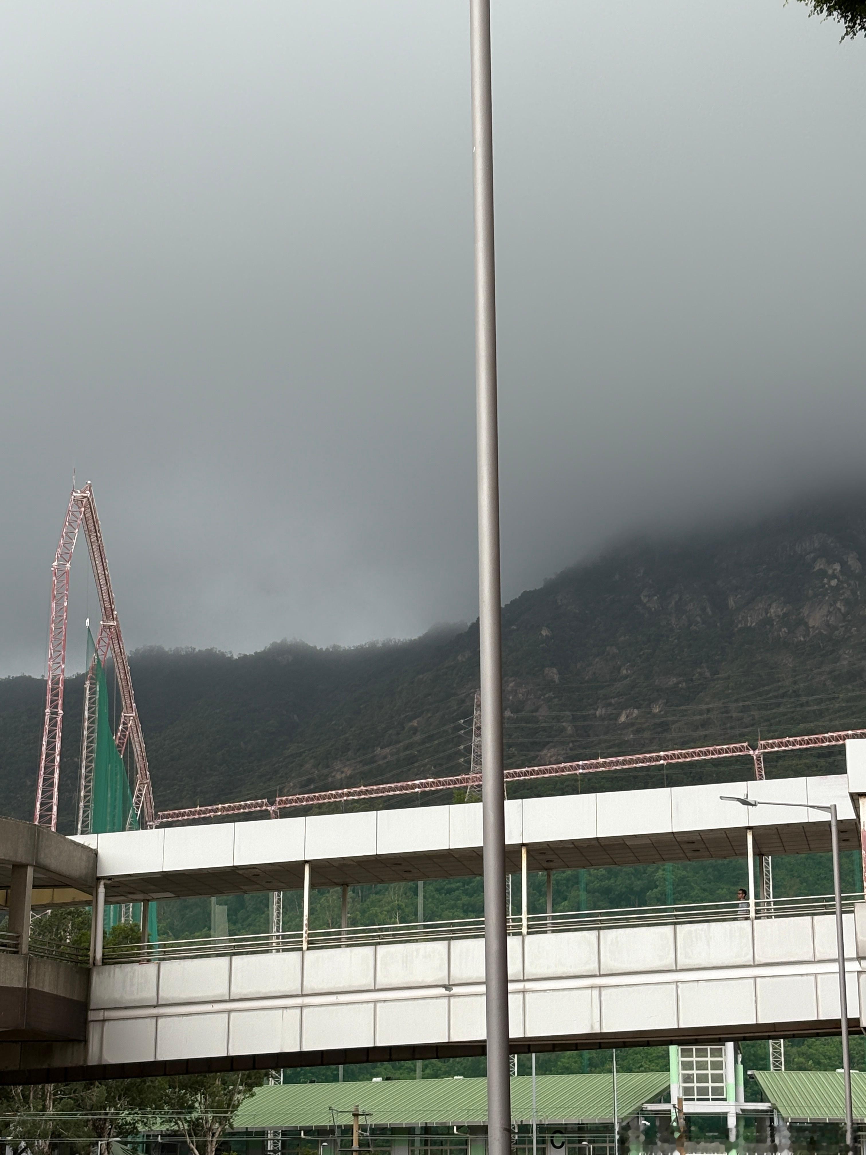山雨欲來。。。。。諸葛臥龍反忽小隊