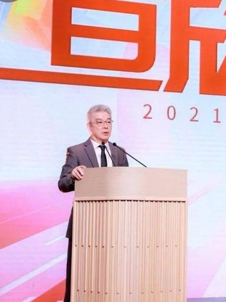 80亿，哈佛博士后卖掉了公司