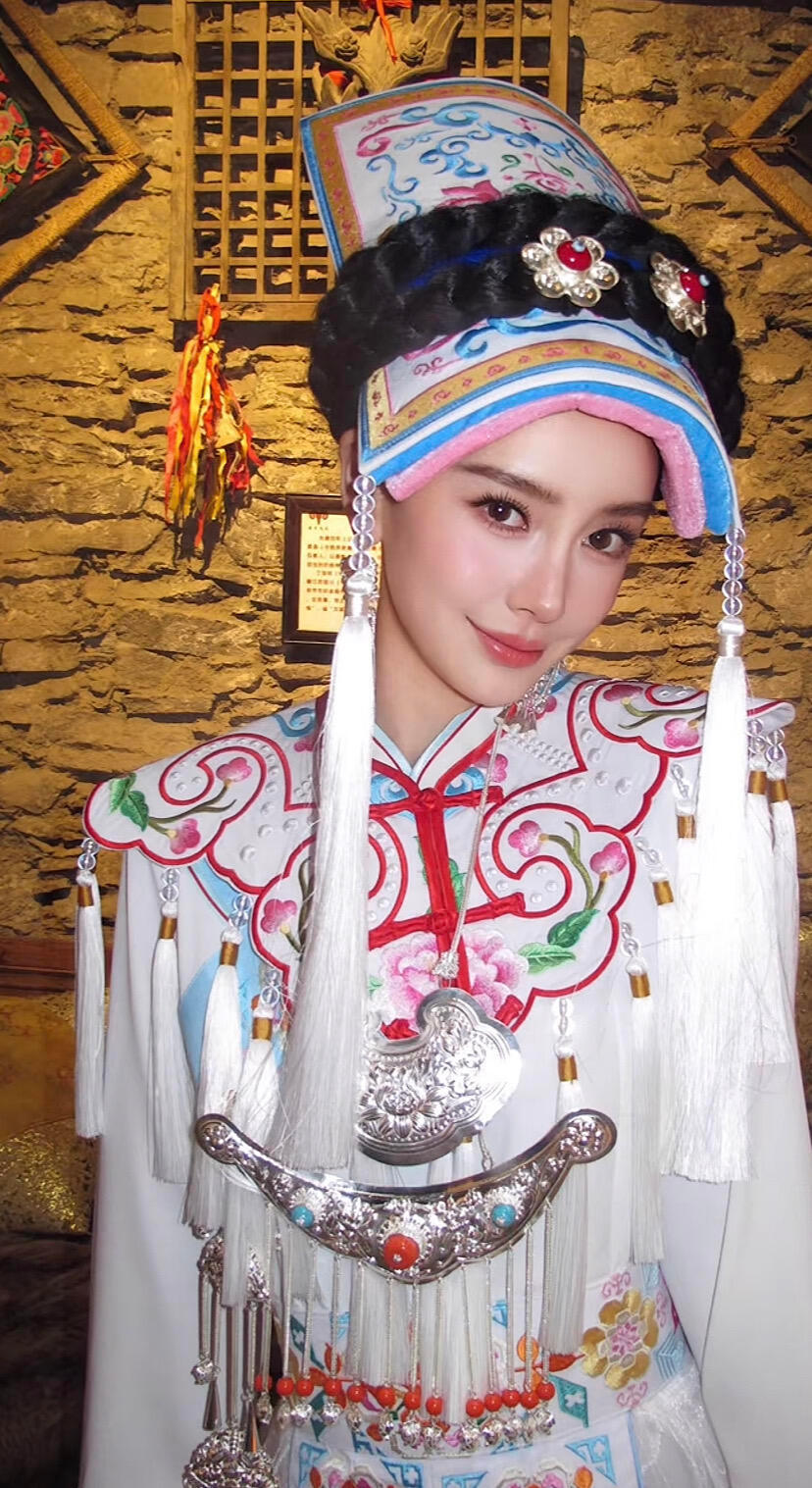 Angelababy羌族服饰🫶🏻 