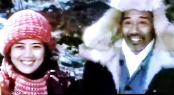 李纬和他的“女儿”李秀明
图一图二情绪反差好大，二位都是演技派
北影二次借李纬演