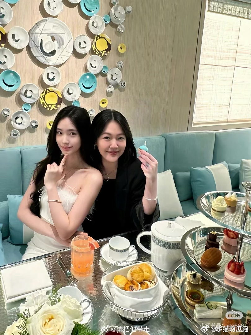 小S最不喜欢林志玲说话的语气笑不活了，当年小S嫌弃林志玲温柔腔调，如今女儿Lil