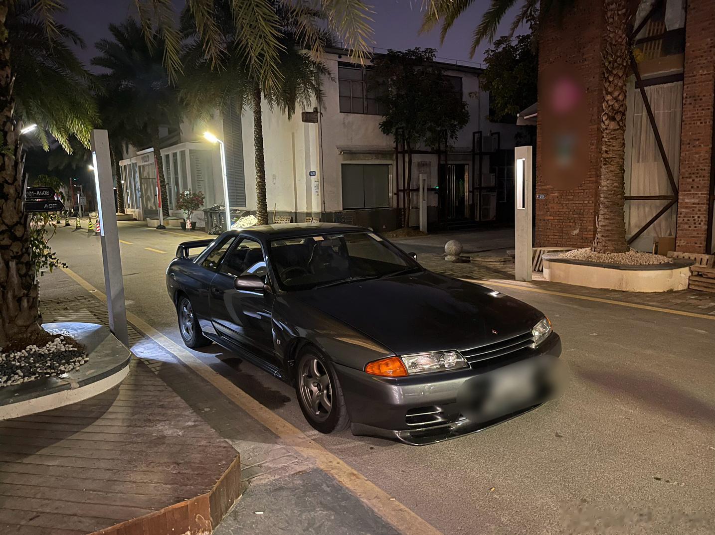 #shen车视界# 经典款GT-R真的有一种独特的魅力，日常是GT，而在涡轮突然