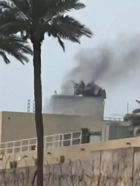 突发，14日，美国驻伊拉克大使馆遭到伊朗导弹袭击，大使馆的防空系统遭到打击并被摧