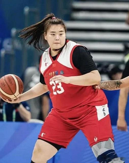 刘禹彤没进国家队

你以为的国家队是想进就能进？
看看现在中国女篮的内线，
那是