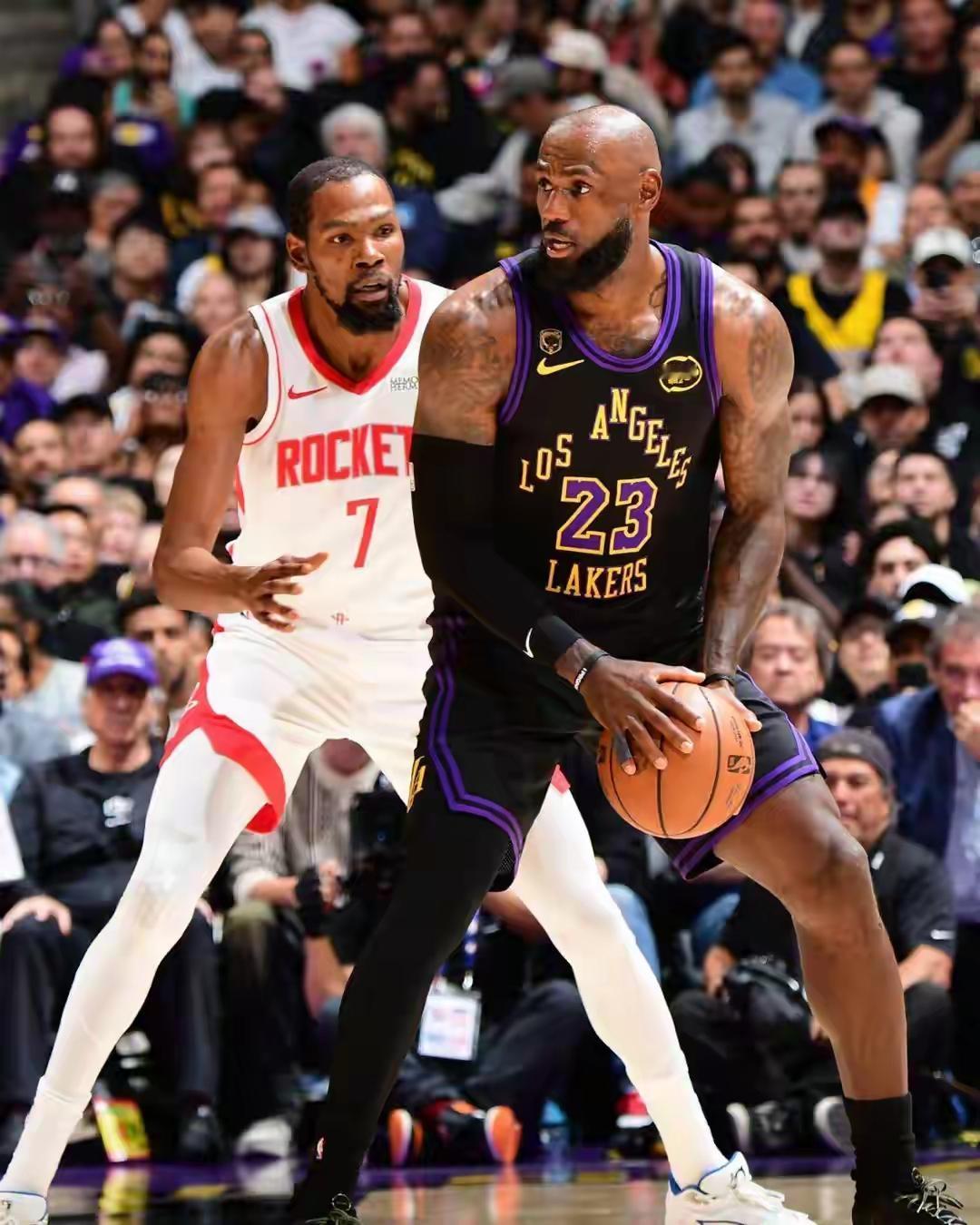 火箭这帮年轻人
除了杜兰特带不动之外
还有杜兰特不会带
不会带的原因就是个别球员