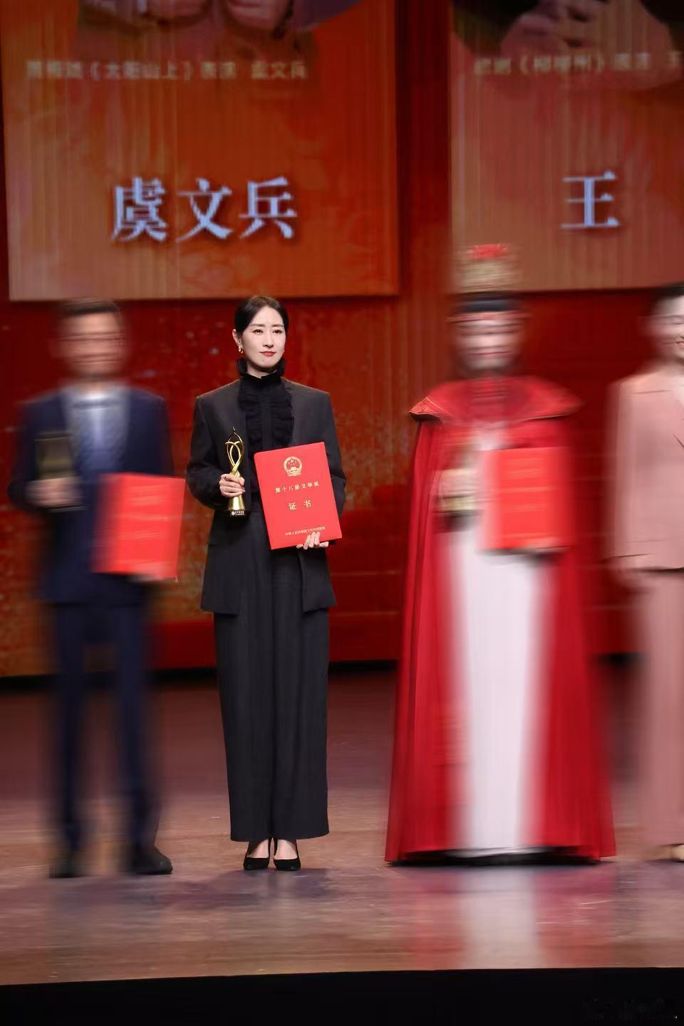 刘敏涛闷声干大事 从《伪装者》明镜到《俗世奇人》关二姐，她用9分钟独白戳中人心，