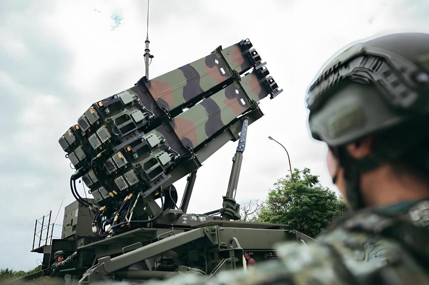 赖清德巨资打造“台湾之盾”，解放军两招让它变漏勺