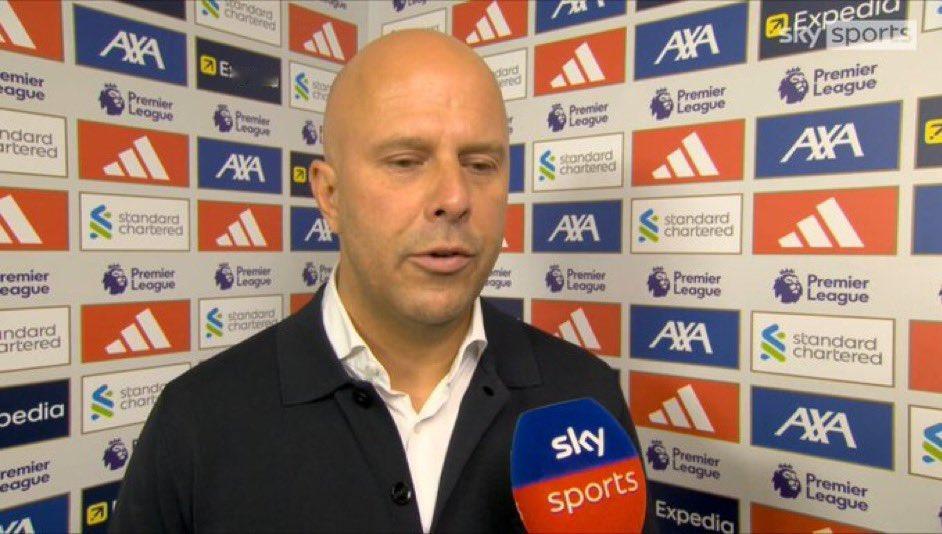 【倒了也不是点球啊】利物浦0-0战平利兹联的赛后，记者问斯洛特，上半场埃基蒂克在