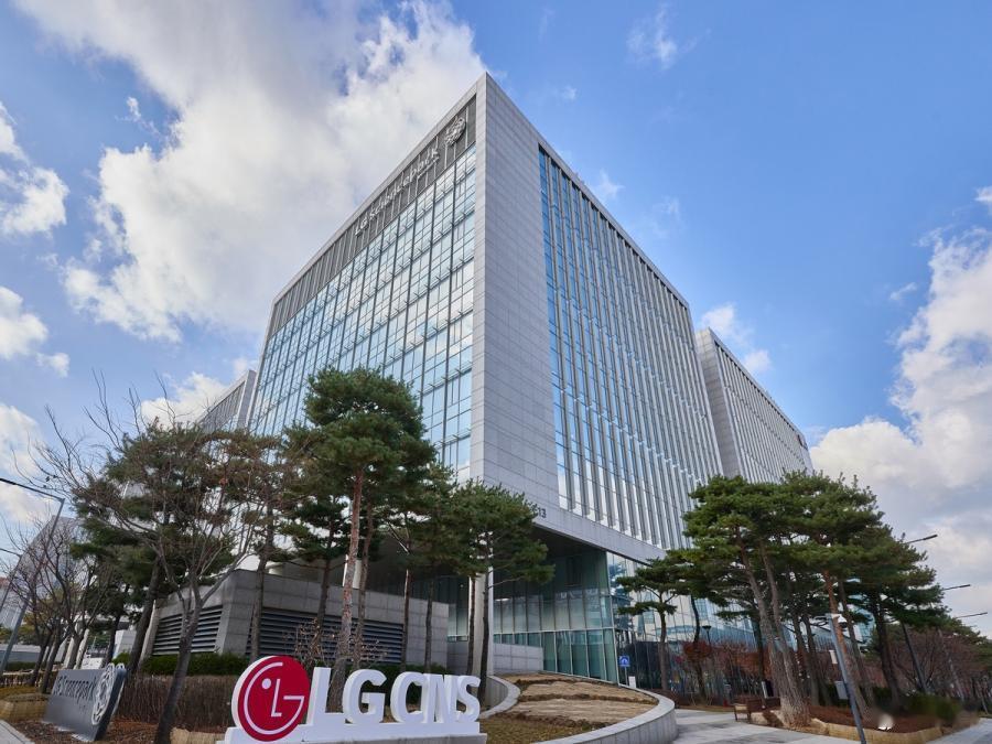 韩国IT巨头将AI技能列入新人招聘考核
韩国主要SI公司将生成式AI使用能力纳入