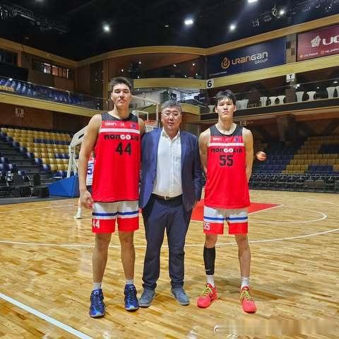Gan-Erdene Solongo和Mike Sharavjamts都将参加与