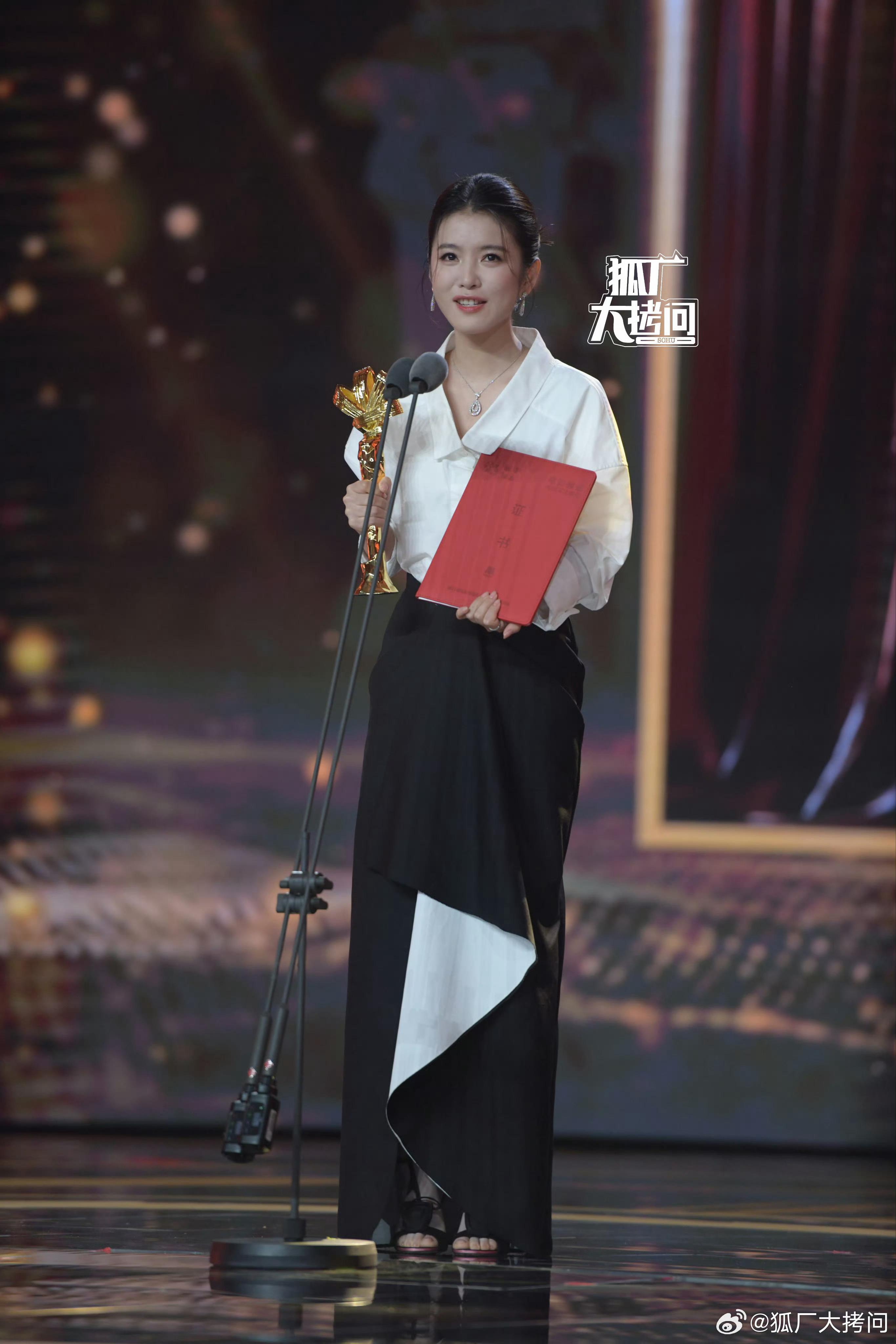李云霄 凭借《镖人：风起大漠》“燕子娘”一角斩获第23届电影频道传媒关注单元最受