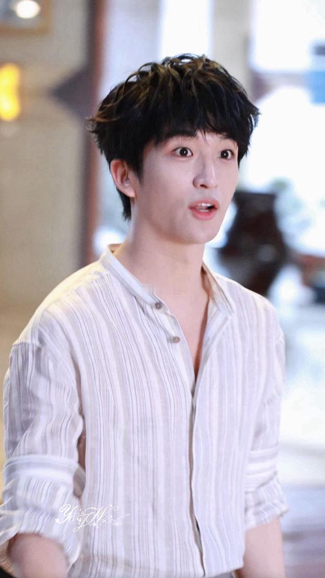 黄子弘凡黄明昊寻宝对抗路 寻宝还没开始先打一架，寻宝结束可能还要打一架。黄子弘凡
