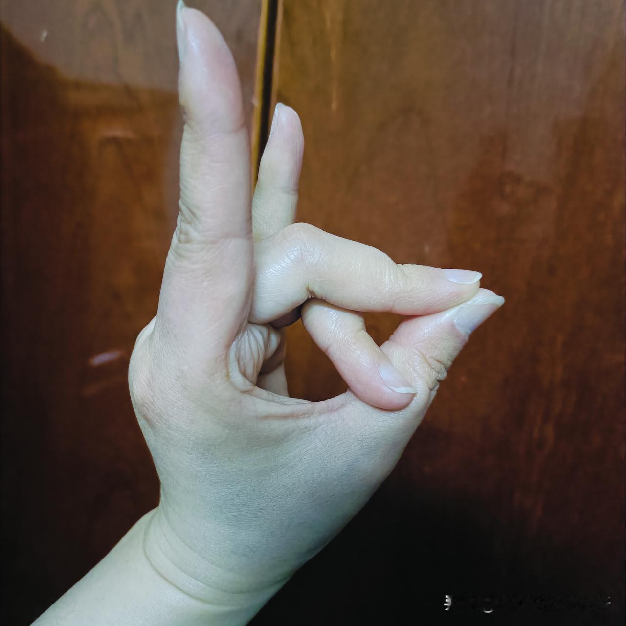 都说会做这个手势的，2026一定会行好运，我也来一个，愿2026年行大运发大财。