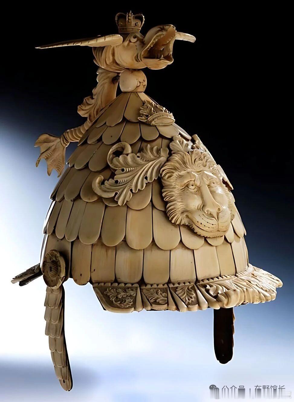历史甲胄 乔治三世的象牙阅兵头盔，由大卫·勒马尔尚于1727年至1760年间在法