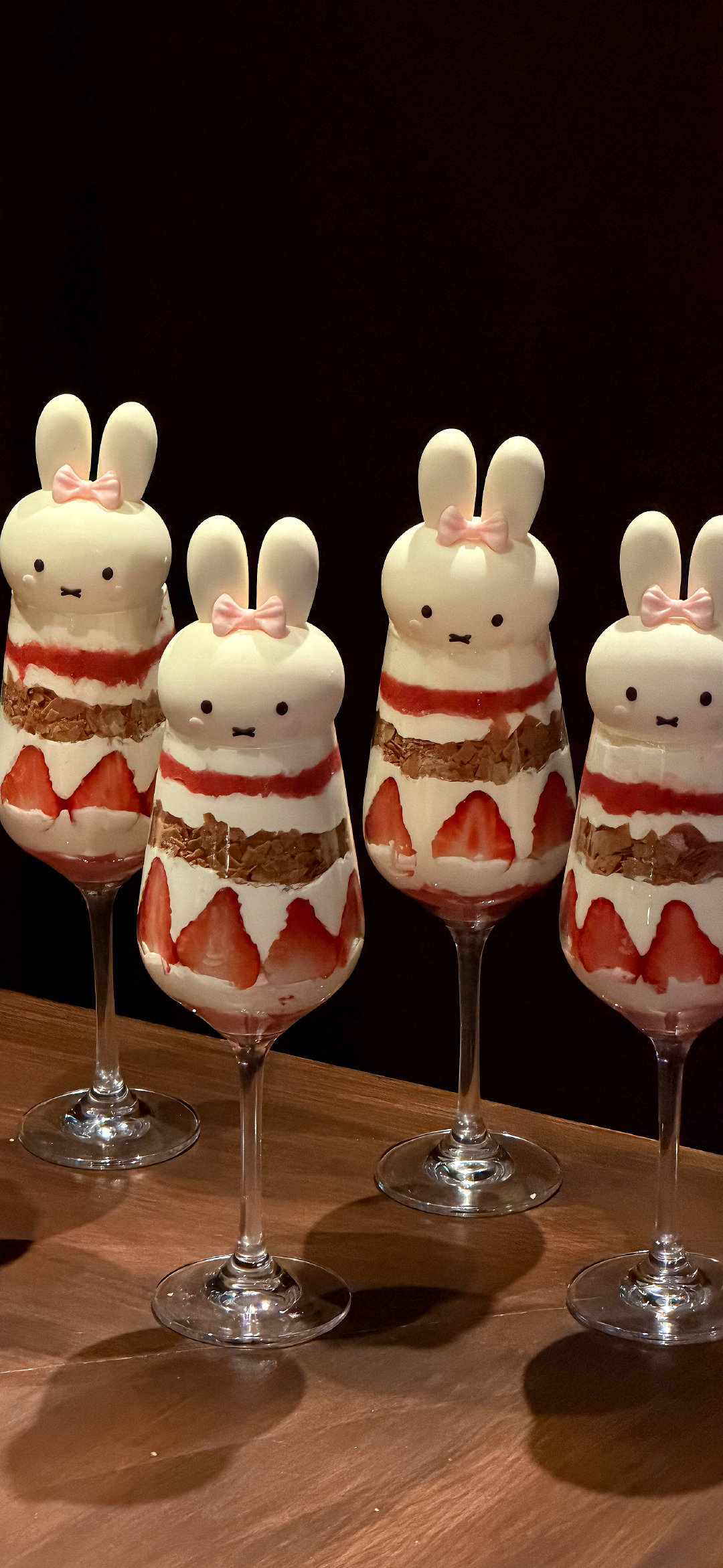 言情小说 3.23 📚400+你费尽心思接近我，每天陪我聊天到深夜，其实只是为