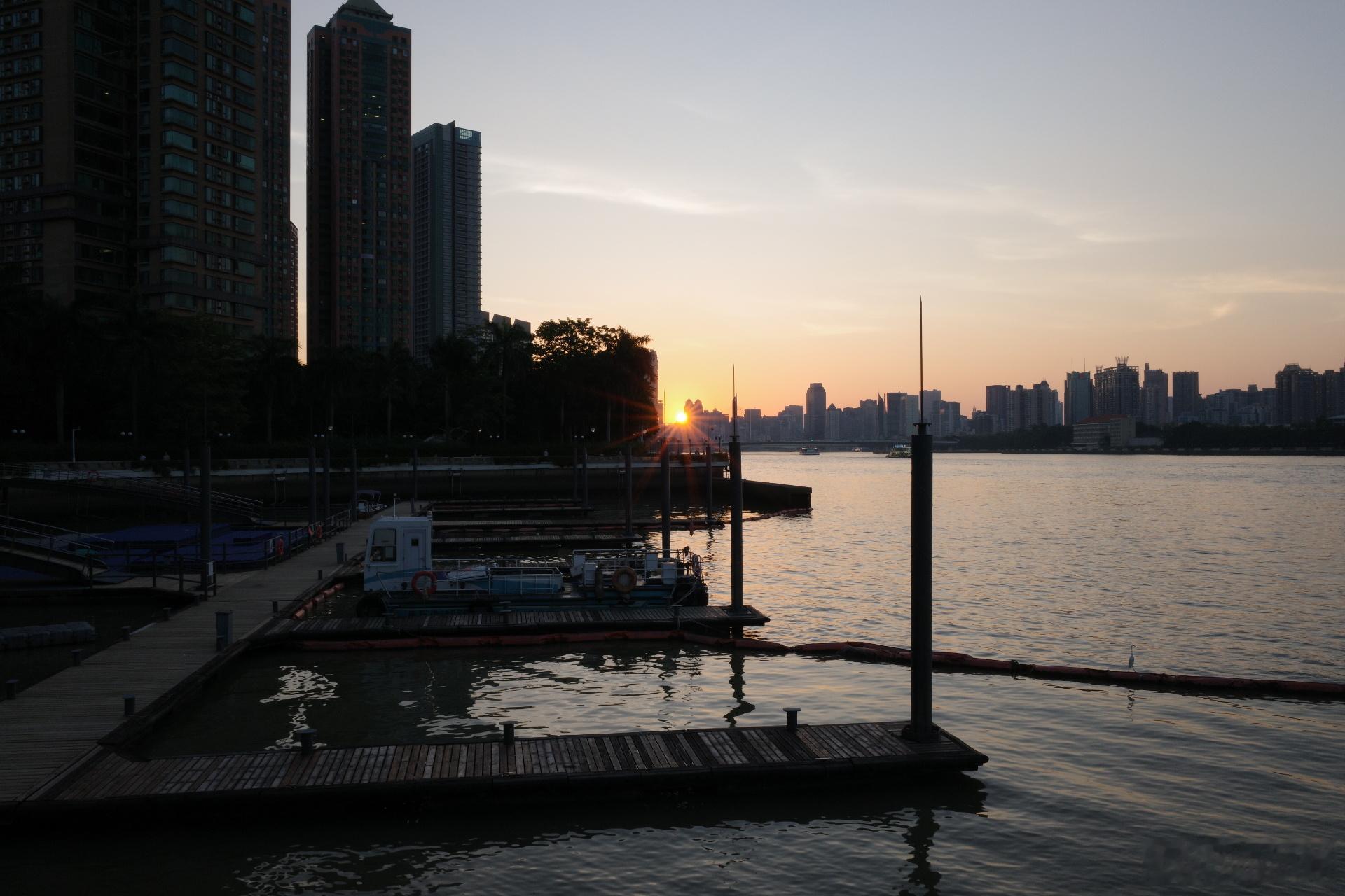 遇见珠江夕阳的美好日落黄昏夕阳蓝调之夜 理光GR4 广州·广州塔