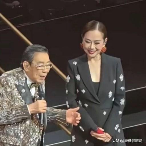 陈松伶
女明星真的不要随便减肥
陈松伶4年减重40斤，穿衣服是好看了，但是脖子处