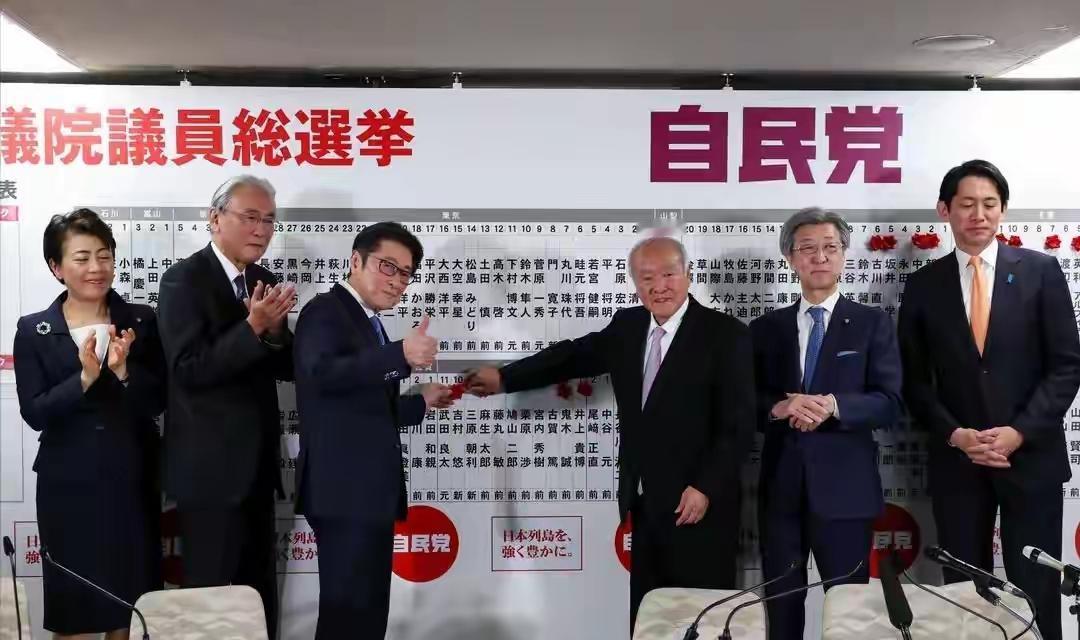 大势已去，日本在野党凌晨认输，野田佳彦一句可惜道尽不甘