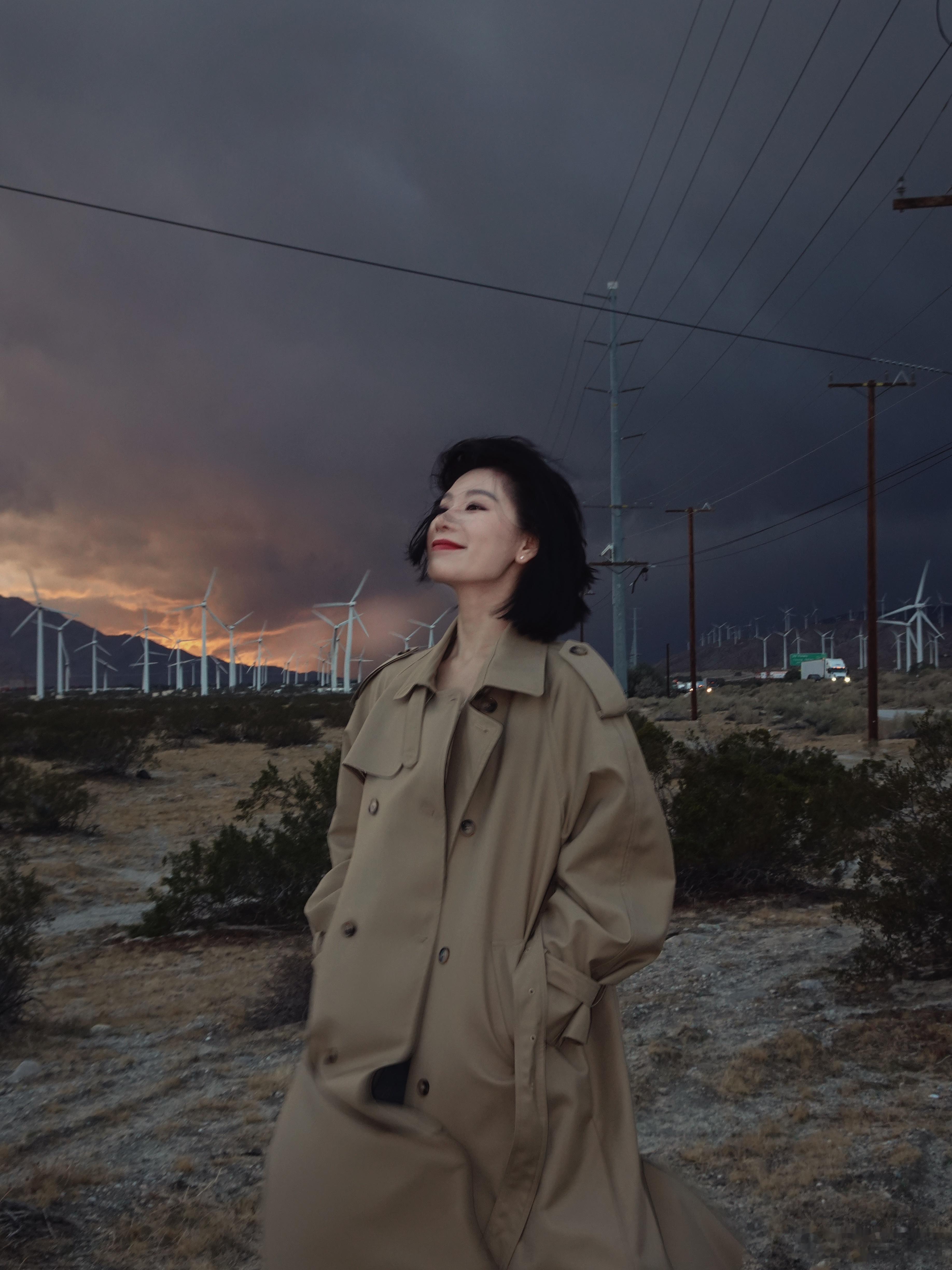 本来我们要去约书亚树国家公园的看看能不能拍一些好看的照片吃过午饭就从洛杉矶市区出