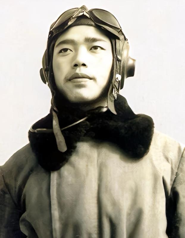 1952年，在朝鲜打下9架美军飞机的王牌飞行员赵宝桐对一个女记者一见钟情，空军司
