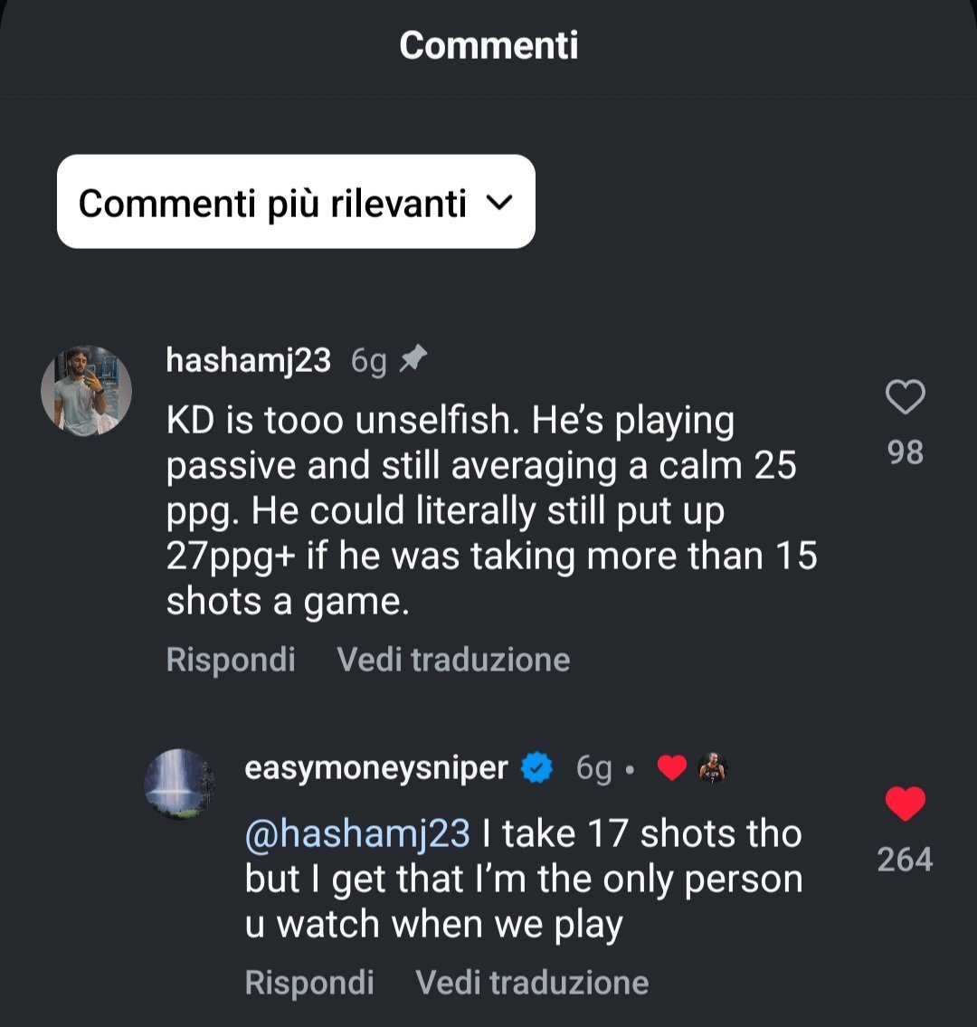 杜兰特球迷：KD过于无私了。他现在打得很收敛，却仍能场均轻松拿下25分。如果每场