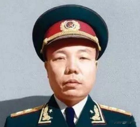 1979年肖华见到一位八旬老农后，立刻通知聂荣臻和杨成武：他们的老战友竟然还健在
