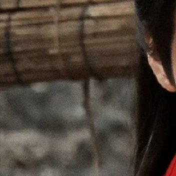 #龚俊Simon[超话]#时间跌入晚霞，又没入绝美的海面下，不断翻转，让我忆起了