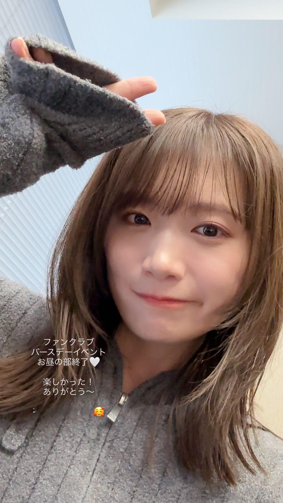 秋元真夏　manatsugram ​​​