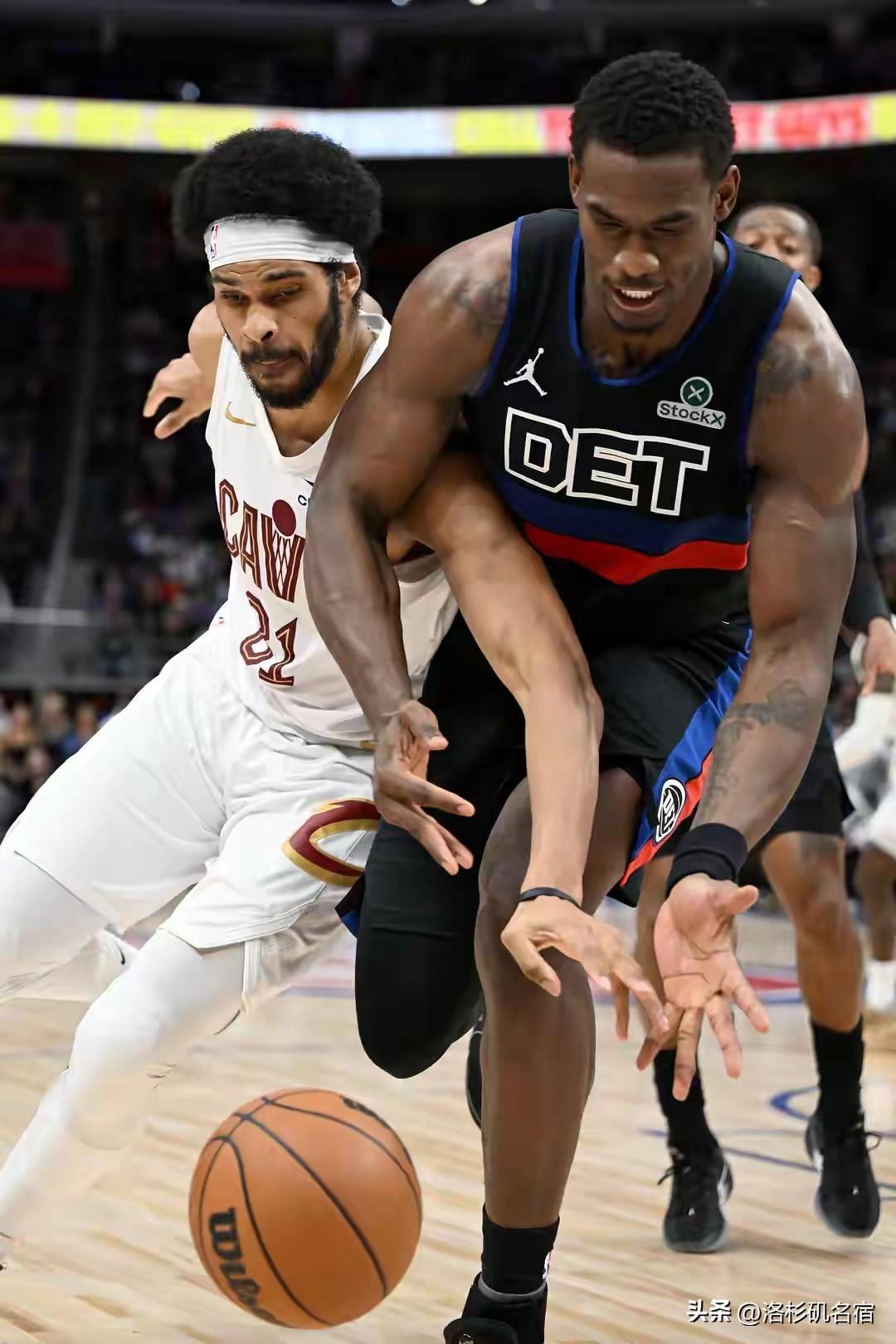 现在NBA还能看吗？裁判知道自己是误判，但是就是这么吹了，赛后裁判报告承认是漏判