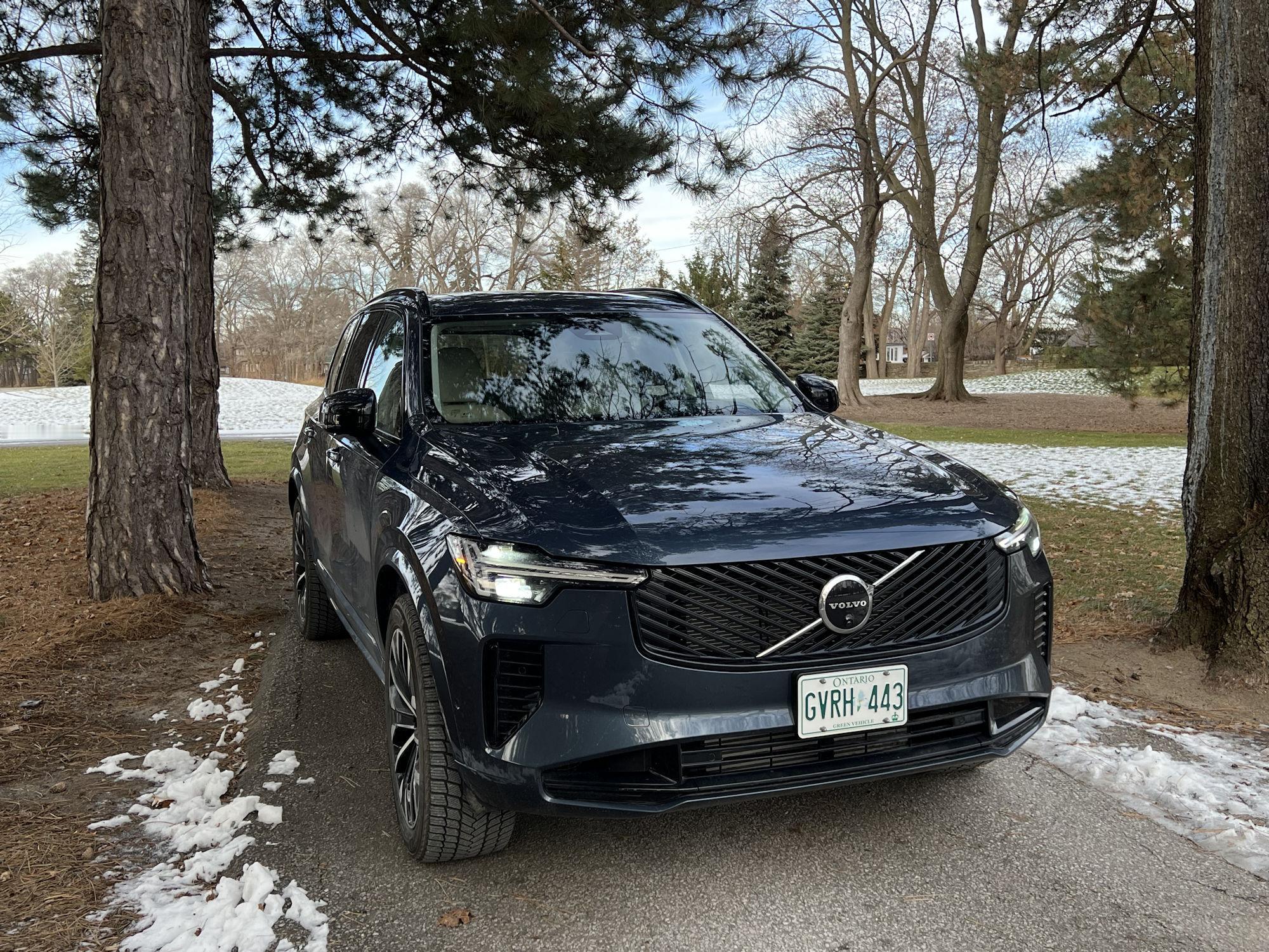 2026 Volvo XC90 T8 Plug-in Hybrid 