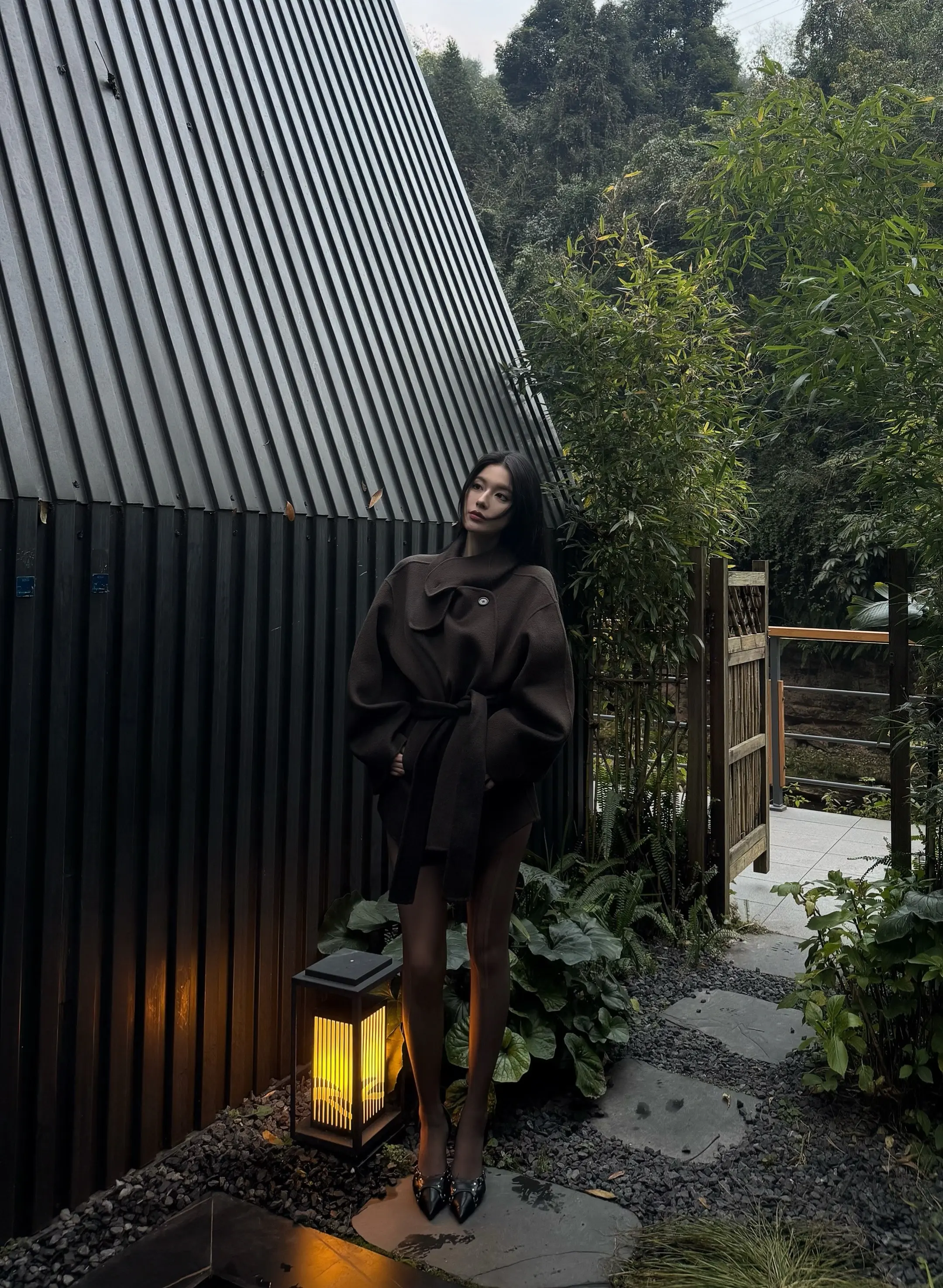 整个世界荒芜 我只听见我自己