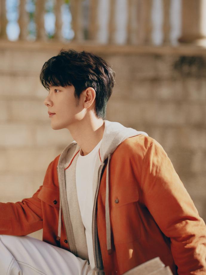 肖战妆造最浓的一次 肖战妆造最浓的一次！《得闲谨制》里他妆感超明显，第一眼都没认