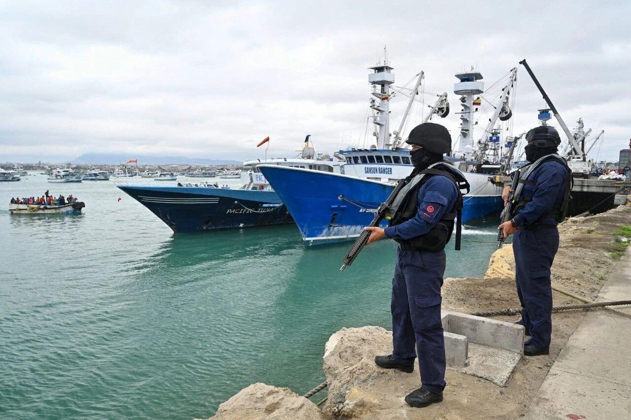 美国和厄瓜多尔已启动一项针对厄瓜多尔贩毒集团的联合军事行动。美国南方司令部宣布，