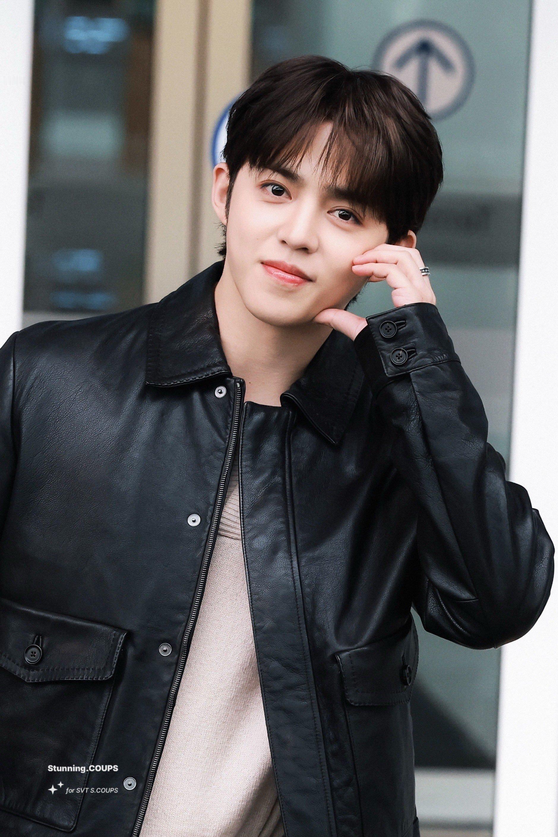 崔胜澈前往意大利参加米兰时装周 