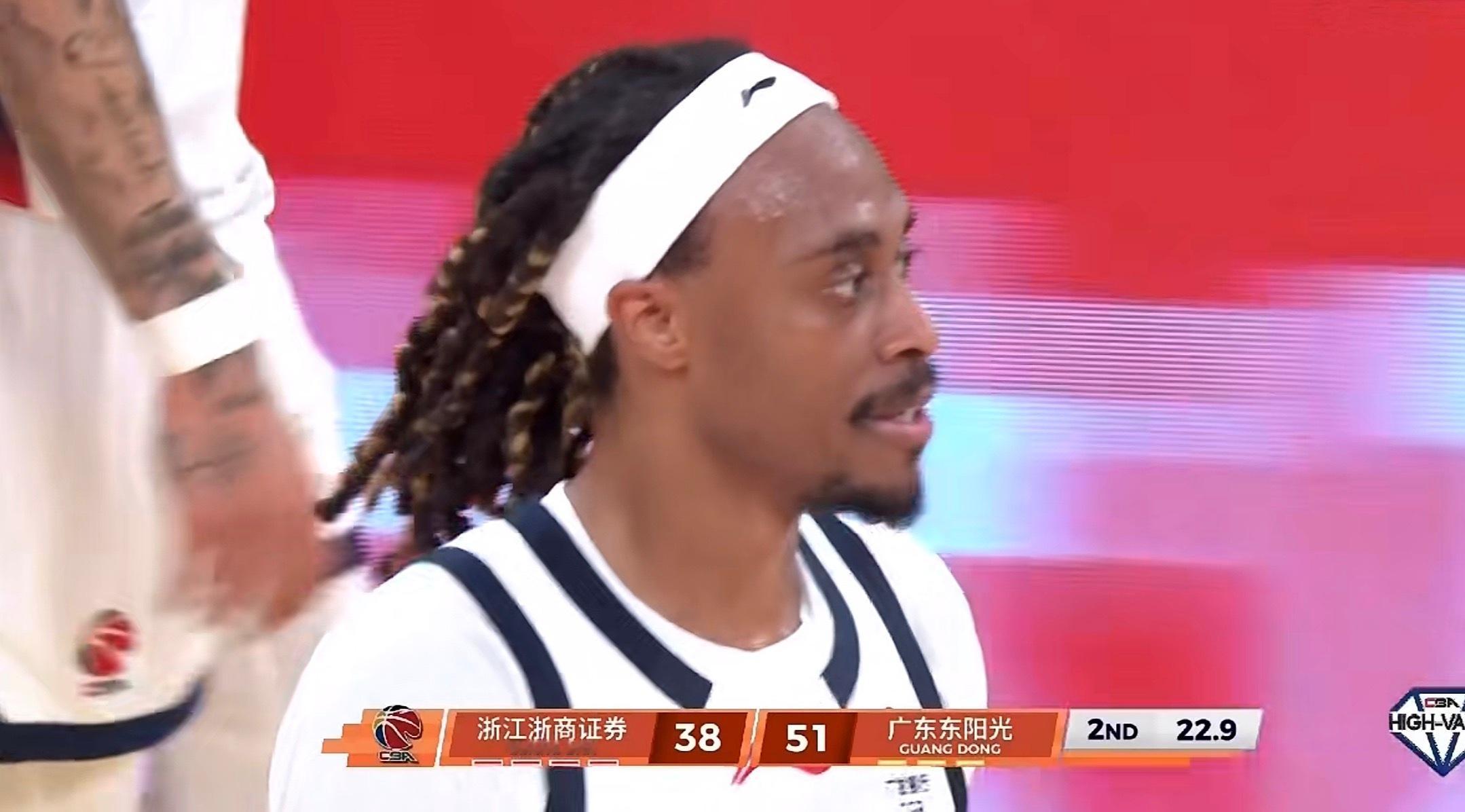 今天麦考尔可以啊，半场攻防一体广厦男篮vs广东男篮