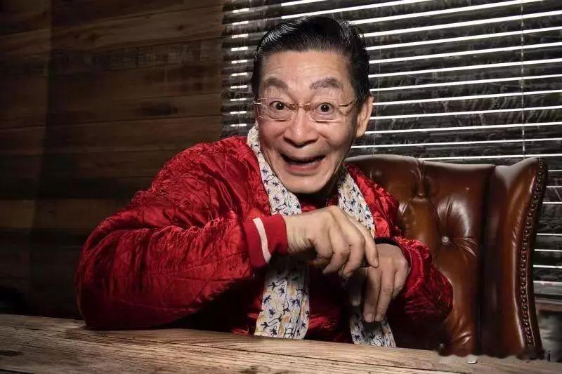 六小龄童说迟重瑞，性格特别好，从来不跟人家吵架，涵养十分的好。像真的是我们心目中