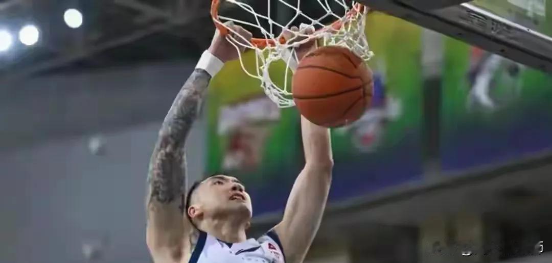 CBA第39轮：北京北控 87 - 81 山东高速。
4月15日，北京北控与山东