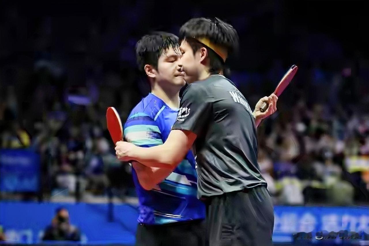 樊振东4比2胜王楚钦、林诗栋4比1胜袁励岑，樊振东同林诗栋晋级全运会乒乓球比赛男