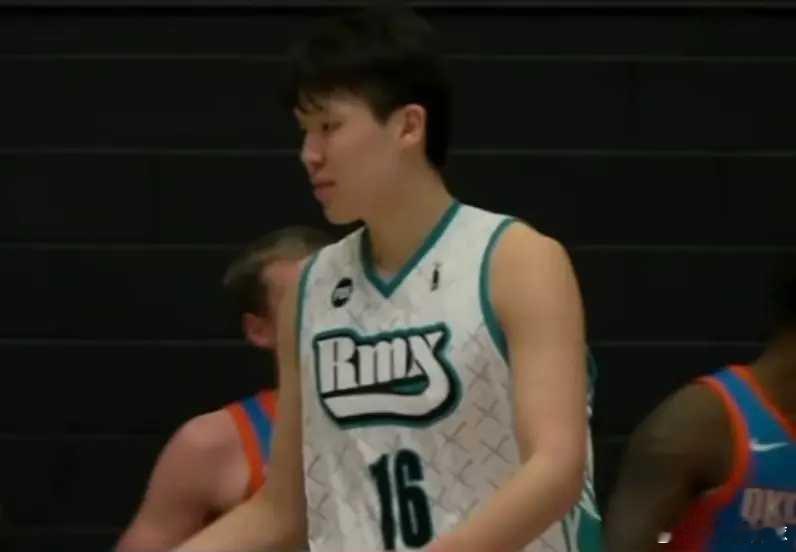 G联赛：杨瀚森14+17+2+2帽创篮板新高 率混音大胜双杀蓝队北京时间1月17