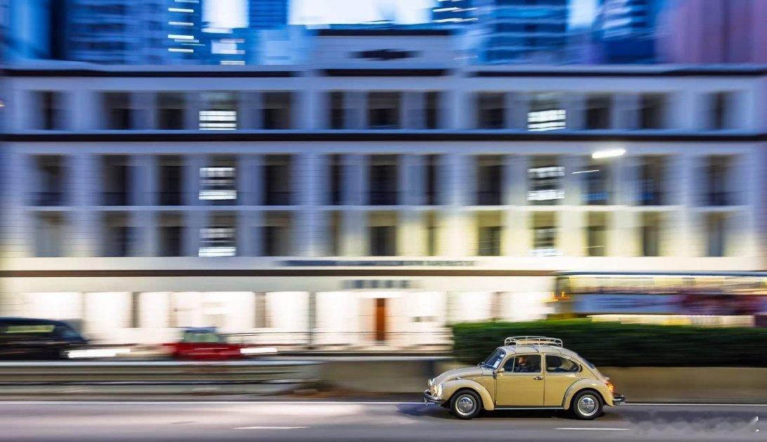 分享 3 张最近自己喜欢的照片，图一朋友优雅的甲壳虫在香港。图二，我的 190 