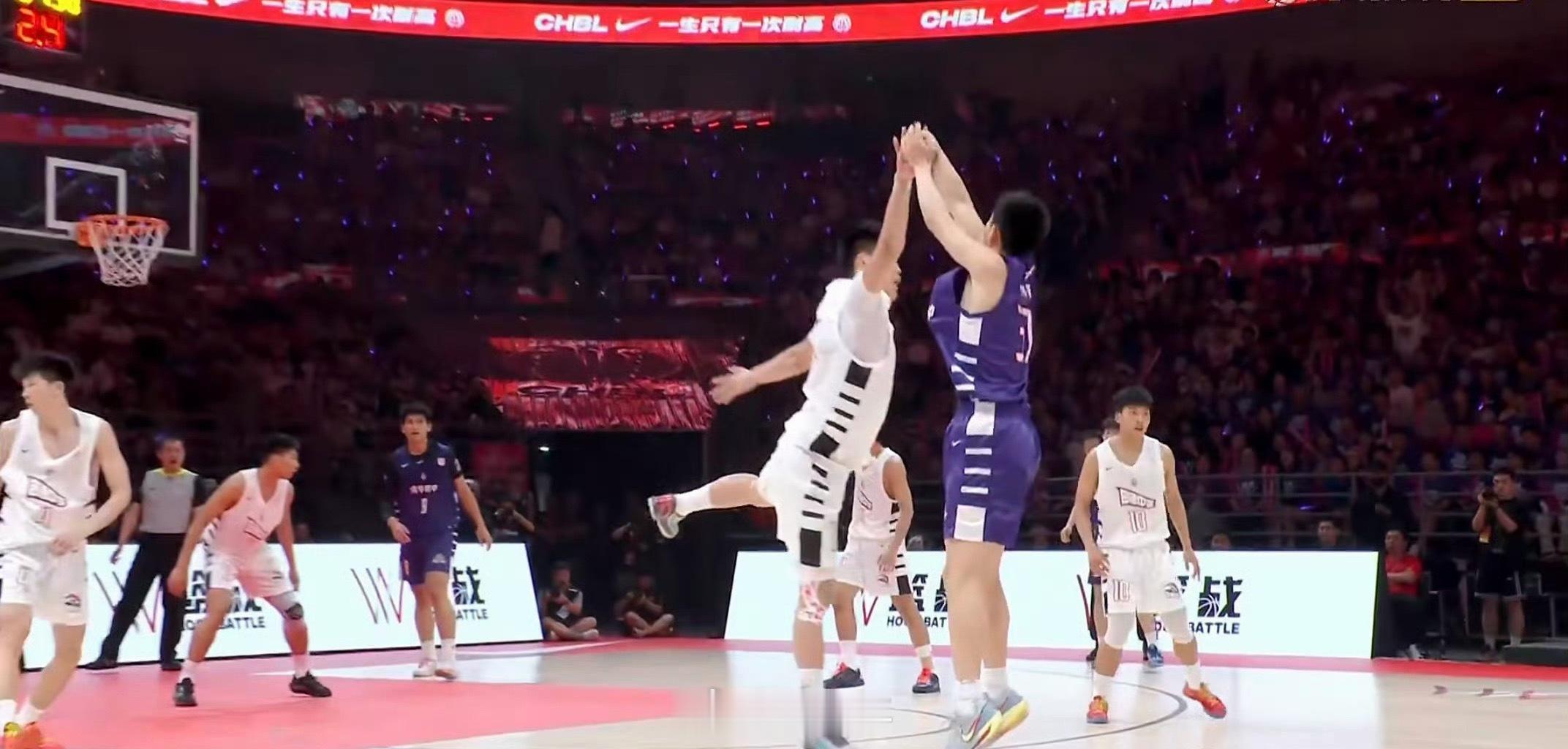 才高一啊，张宇辰就拿到了今年耐高男子组MVP。一生只有一次耐高耐高
